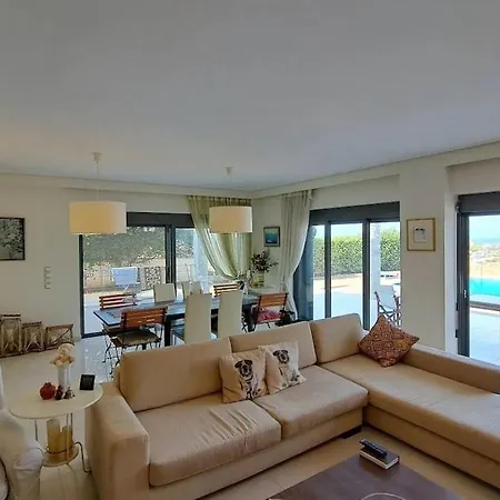 Seaview Theologos Villa