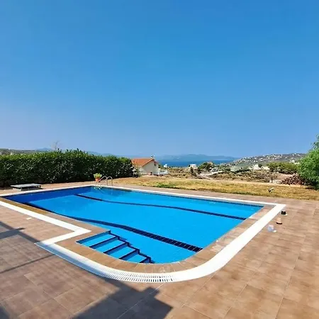 Seaview Theologos Villa