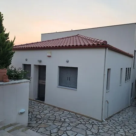 Seaview Theologos * Теологос
